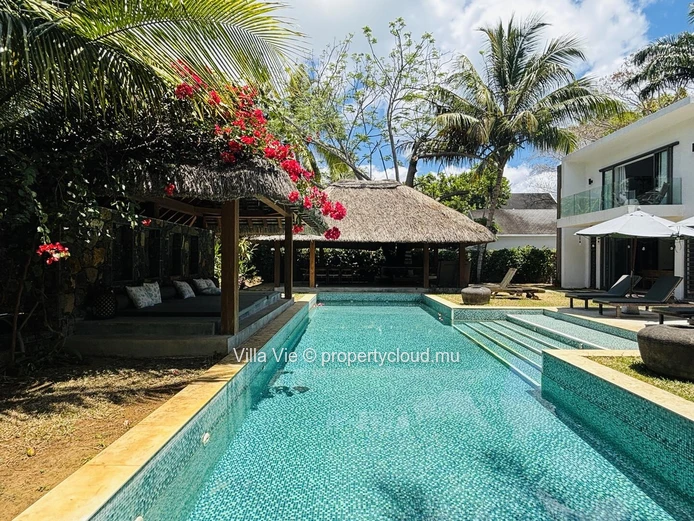 Pointe aux Canonniers - Belle maison familiale de 4 chambres en-suite avec piscine