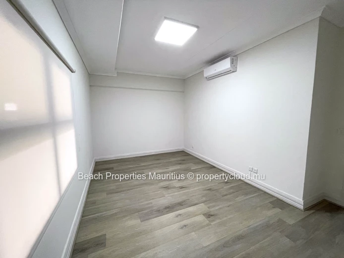 177 m² Office Suite for Rent in Prime West Coast Location