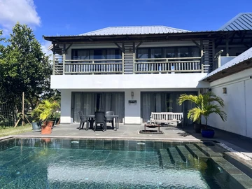 4 Bedroom Villa
