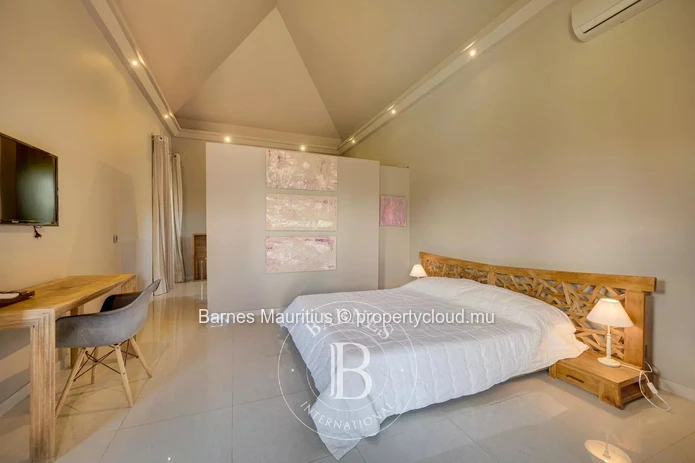 GRAND BAIE - Villa high standing - 5 bedrooms