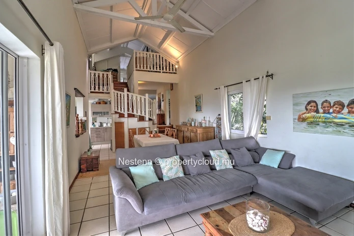 Villa cosy et familiale de 5 chambres avec vue incroyable sur la mer et les montagnes.