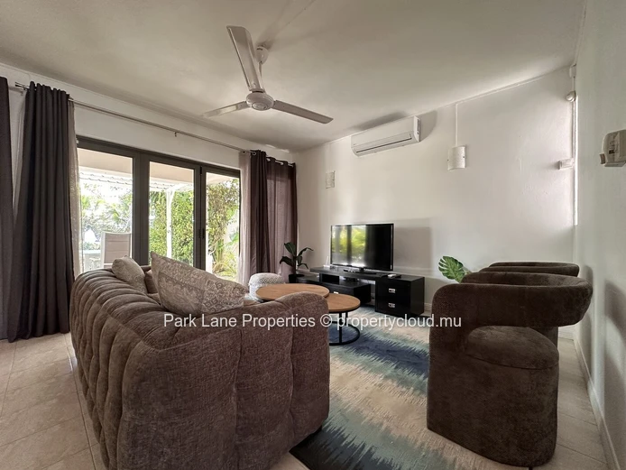 Duplex with magnificent view of the ocean