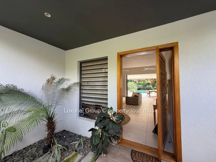 Contemporary Villa with Private Pool for Long-Term Rent in Grand Baie