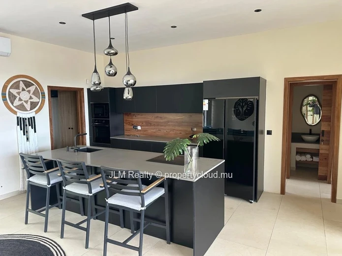 À vendre : Villa de luxe 4 chambres avec piscine privée et vue montagne à Cascavelle, Île Maurice