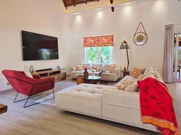4 Bedroom Villa