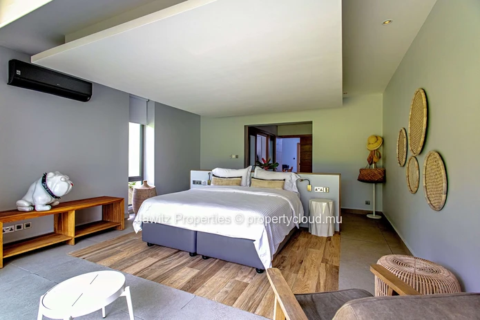 A Contemporary Haven in a World-Class Golf Resort