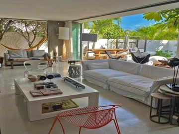 4 Bedroom Villa