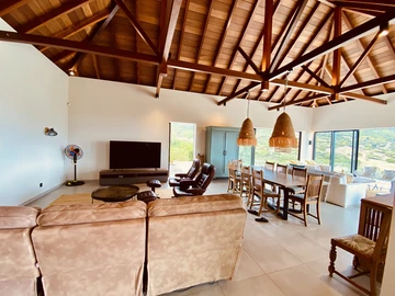 5 Bedroom Villa