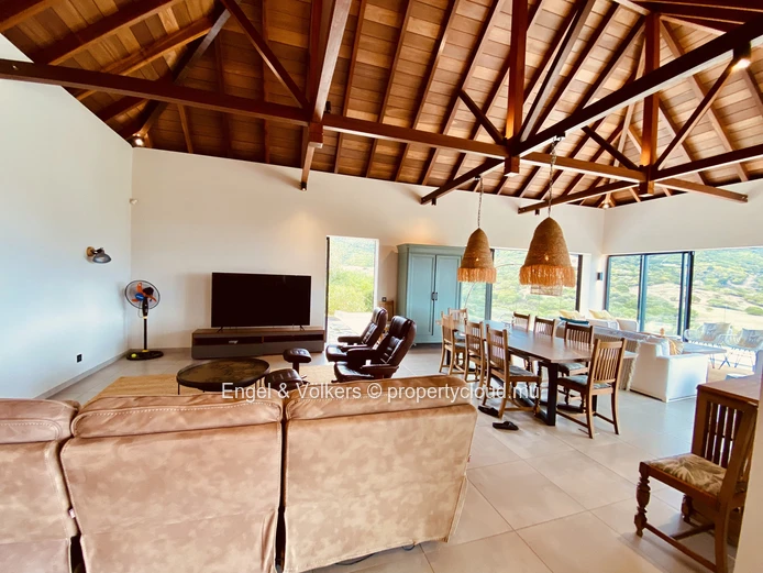 Extraordinary Villa in Petite Riviere Noire