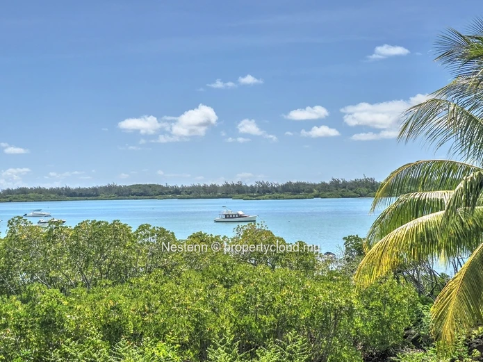 Beautiful 3-Bedroom sea view apartment 