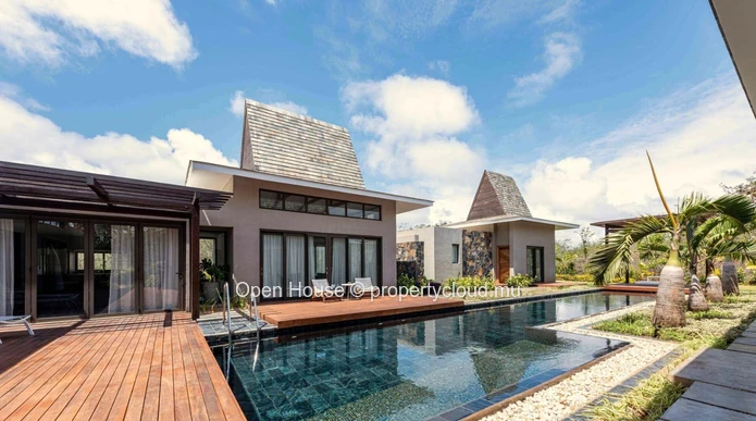VILLA PDS à vendre à Balaclava, 473m² sur 1671m² terrain, piscine, accessibles aux étrangers.