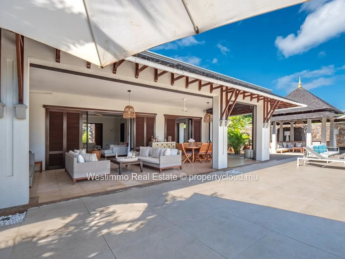 Villa de prestige 5 chambres sur un domaine golfique à Tamarin