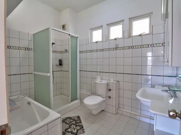 4 Bedroom Apartment