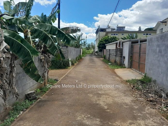 Residential Land for Sale in Ilot (Sole Mandate)