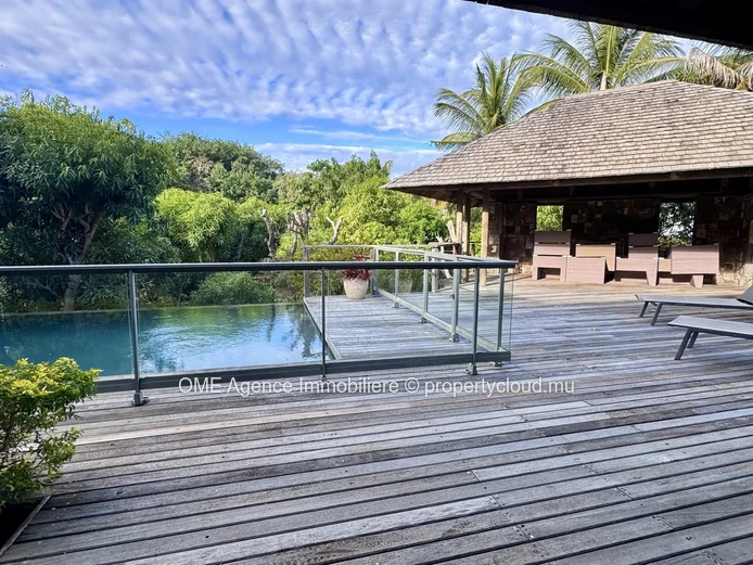 Luxury 4-Bedroom Villa – Grand Gaube
