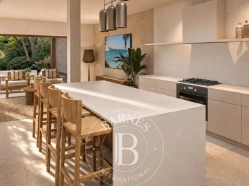 4 Bedroom Villa