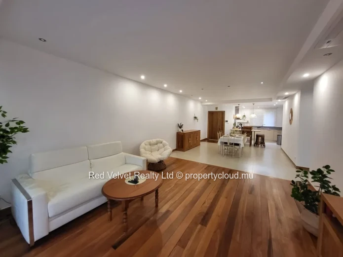 3-Bedroom Apartment for Sale in Pereybère | Pool | Modern Residence