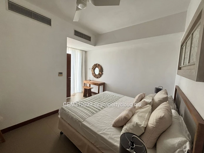 FOR SALE, Elegant Coastal Townhouse | Sea View | Accessible to Foreign Buyers