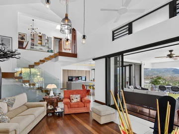 4 Bedroom Villa