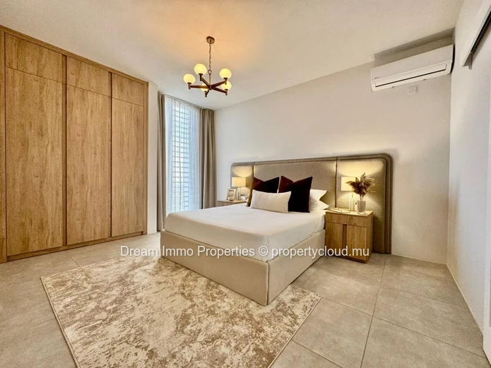 Sea view penthouse with rooftop & private pool in Flic en Flac - Mauritius