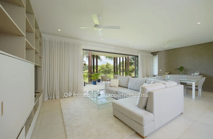 Appartement IRS de 175 m² avec piscine à vendre à Mont Choisy