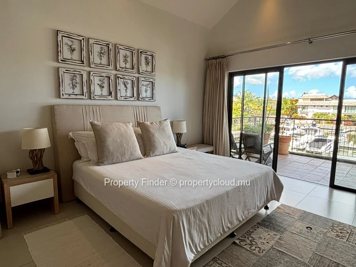 Exceptional Marina Residence – Luxury Waterfront Living in Black River