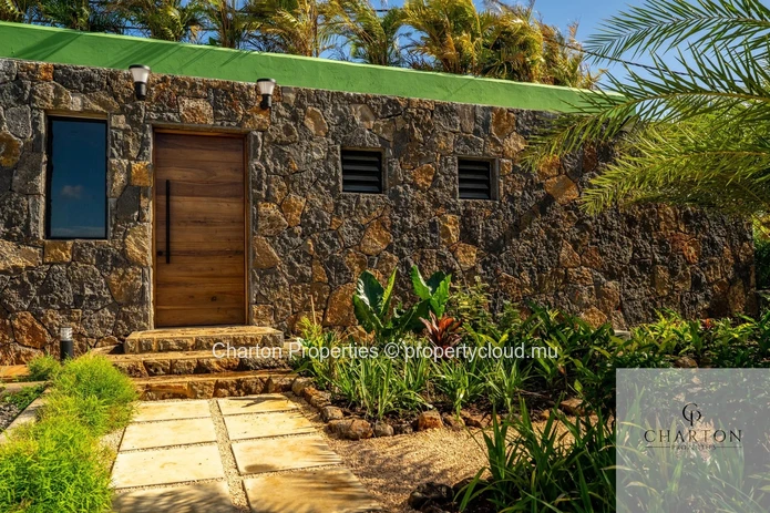 Villa d'exception de 3 chambres entre nature préservée et art de vivre raffiné