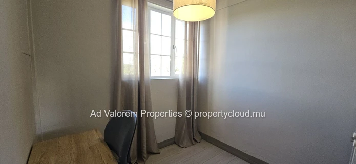 Charming semi-furnished apartment for sale in Curepipe! 52m2