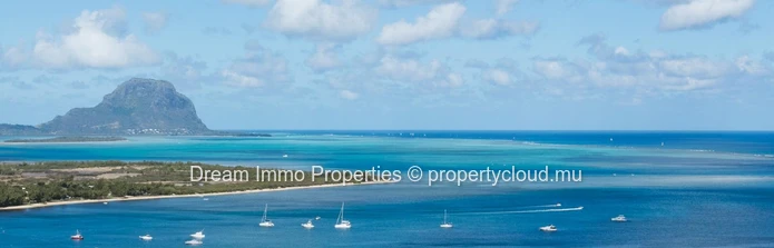 Sublimes Villas Offrant Une Vue Mer & Morne Panoramique A Riviere Noire - Ile Maurice