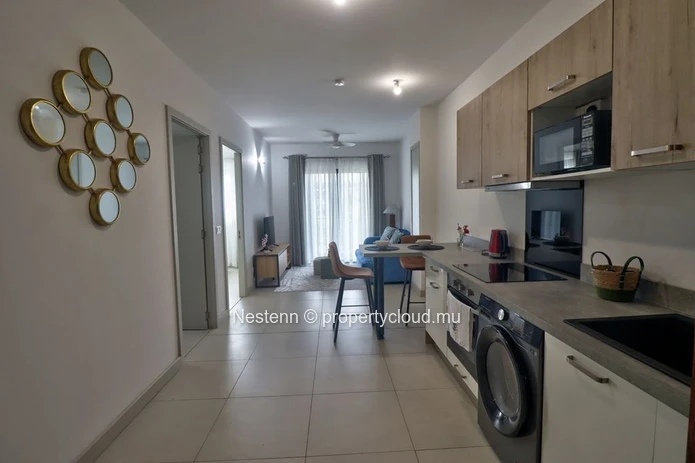 Appartement contemporain de 2 chambres dans la Smart City l'Avenir, en parfait état, meublé, vue sur la montagne, par...