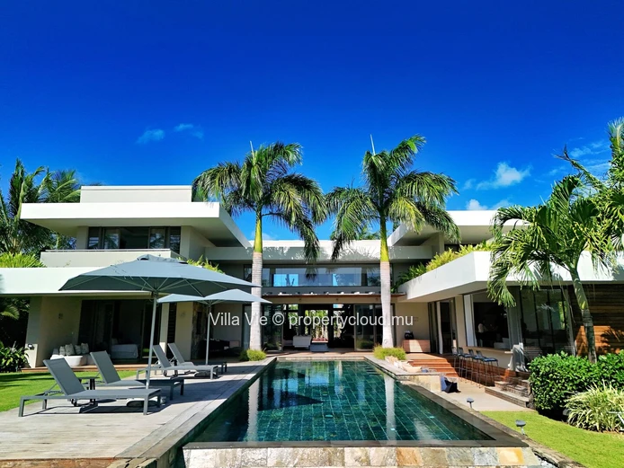 Beau Champ - Luxueuse villa de 4 chambres avec vue sur le golf