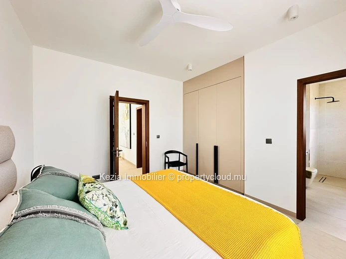 Contemporary Villa In A Gated Community On The Golf Course