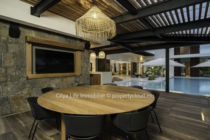 Luxurious IRS Villa with Private Pool in Beau Champ - Fully Furnished and Close to Amenities €