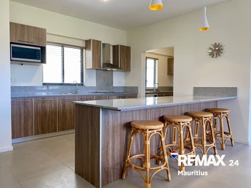 4 Bedroom Apartment