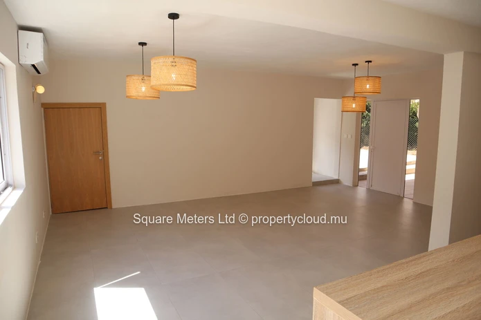 Beautifully Renovated 4-Bedroom Coastal Villa with Private Pool & Rooftop – Walking Distance to Trou aux Biches Beach (Sole Mandate)