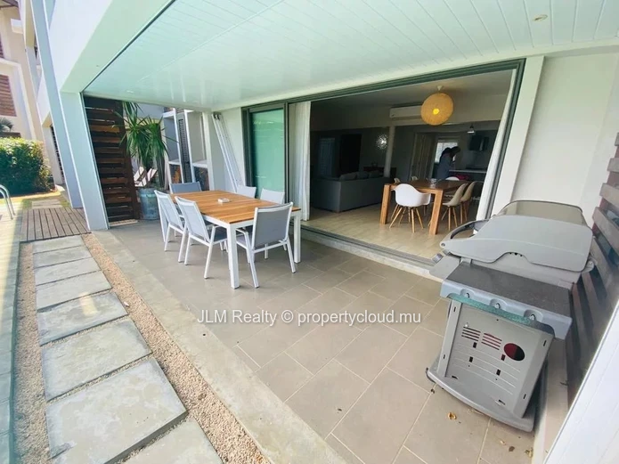 Beautiful ground floor apartment with private pool for sale in Tamarin, Mauritius