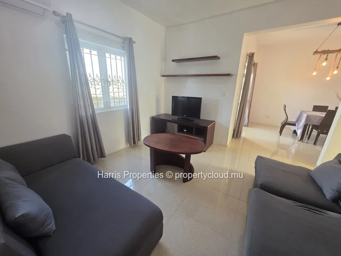 Joli triplex à louer à Grand Baie – Chemin 20 Pieds