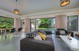 Villa Hibiscus — PDS | 221 m² | 681 m² de terrain | 820 000 €