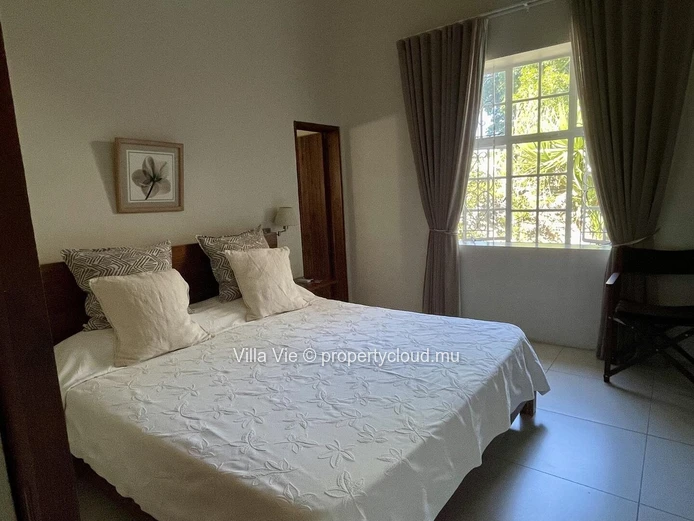 Grand Baie - Charmante villa de 3 chambres pieds dans l'eau