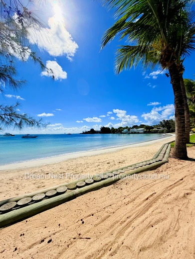 An Award-Winning Beachfront Residence in Grand Baie