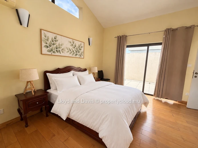 Furnished 4-Bedroom Triplex with Private Pool in Black River