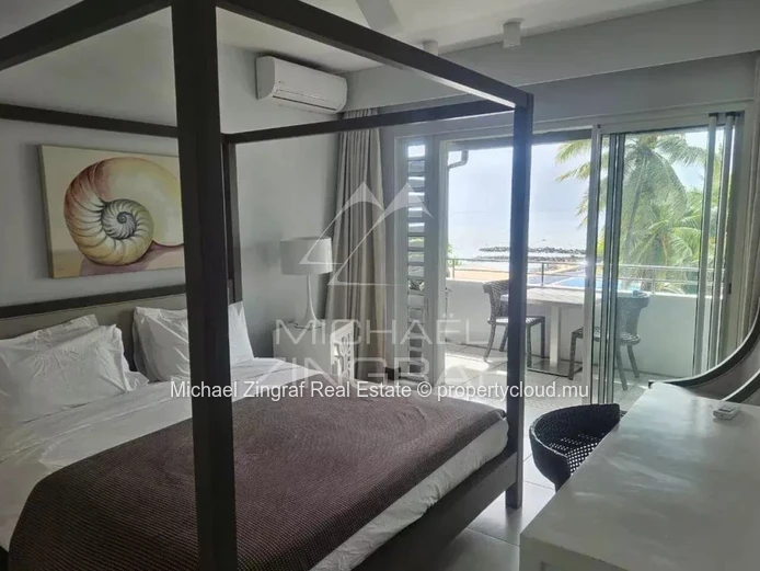 Penthouse d’Exception en Bord de Mer avec Vue Imprenable