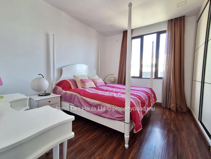 Appartement de 4 chambres meublé en vente Curepipe 