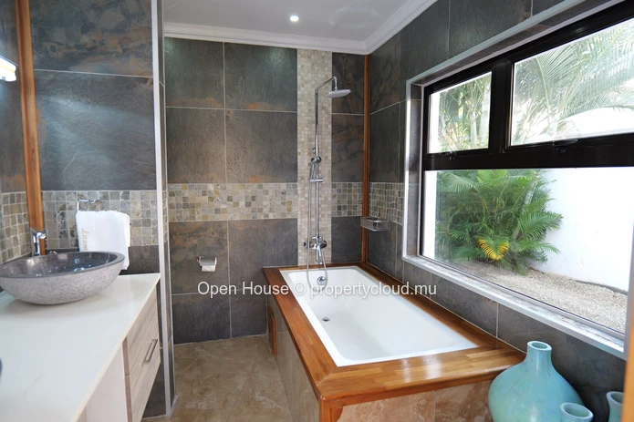 Furnished 3-Bedroom Villa with Private Pool in Pointe aux Piments
