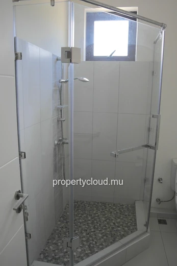 For Rent – Seafront Apartment in Flic en Flac, Mauritius