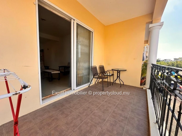 Appartement 2 chambres à louer à Grand Baie – Résidence sécurisée avec piscine