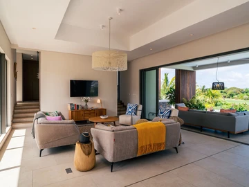 4 Bedroom Villa