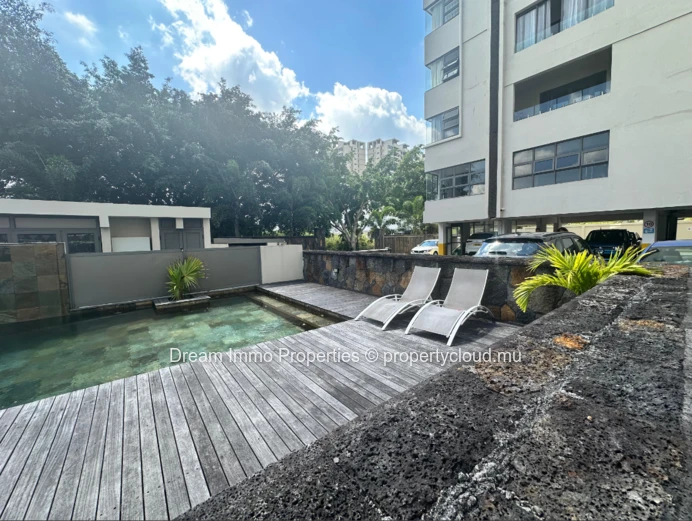 Appartement 2 Ch Vue Montagne Dans Résidence Moderne À Phoenix – Ile Maurice