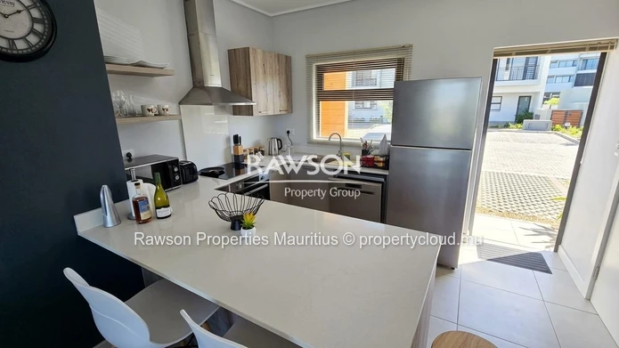Modern 4-Bedroom Duplex for Rent in Cascavelle, Flic en Flac