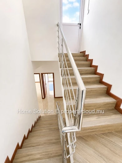 Villa À Vendre – Grand Baie, Chemin Vingt Pieds
